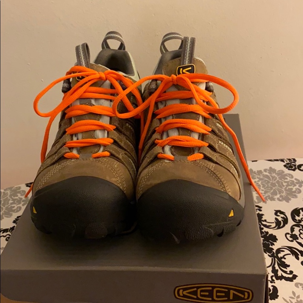 Keen utility shoes